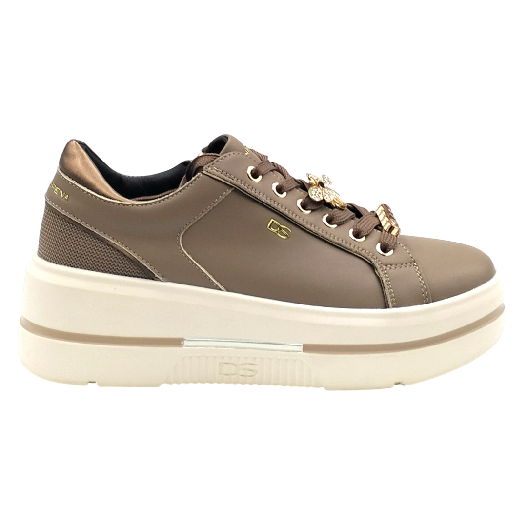 Sneakers Donna Serena-Photoroom